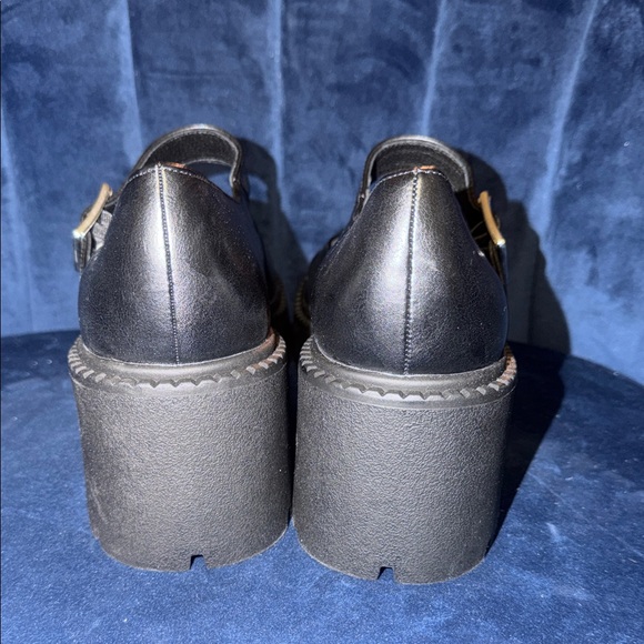 Madden Girl Black Mary Jane Platform Shoes Size 9 - Picture 3 of 6